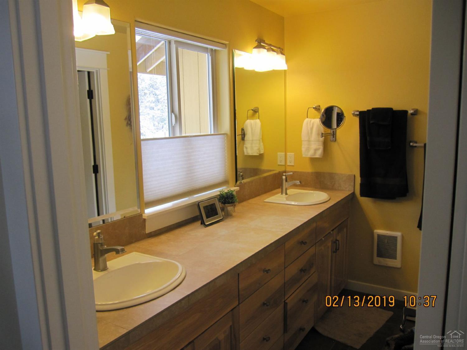 55955 Black Duck Road Bend, OR 97707 - Photo 11 of 16 Additional Photo