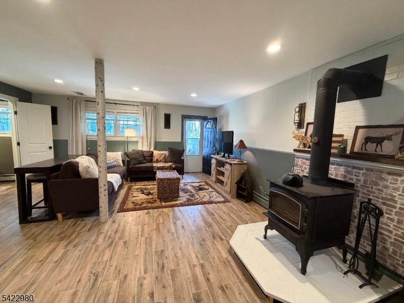 23 Rosemont Road Oak Ridge, NJ 07438 - Photo 6 of 27