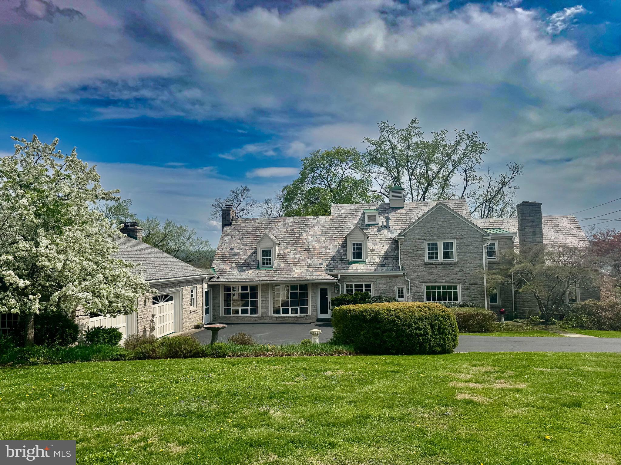 2251 Moore Street Huntingdon, PA 16652 - Photo 12 of 106