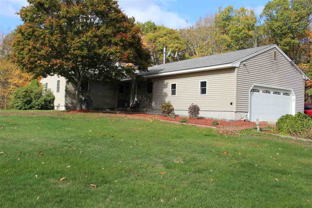 136 Exeter Road Epping, NH 03042 - Photo 2 of 35