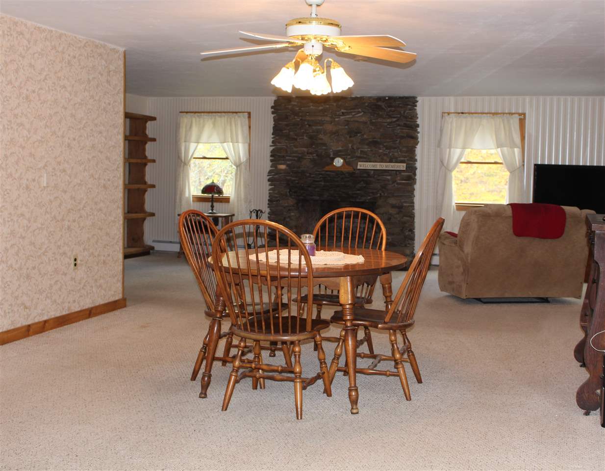 136 Exeter Road Epping, NH 03042 - Photo 14 of 35