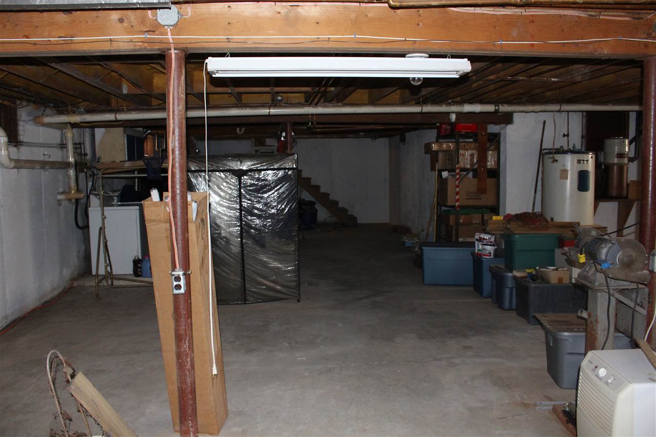 136 Exeter Road Epping, NH 03042 - Photo 28 of 35