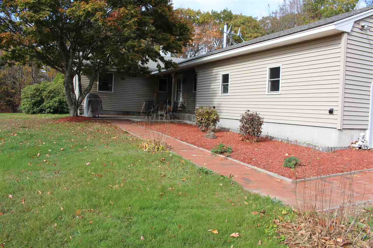 136 Exeter Road Epping, NH 03042 - Photo 9 of 35