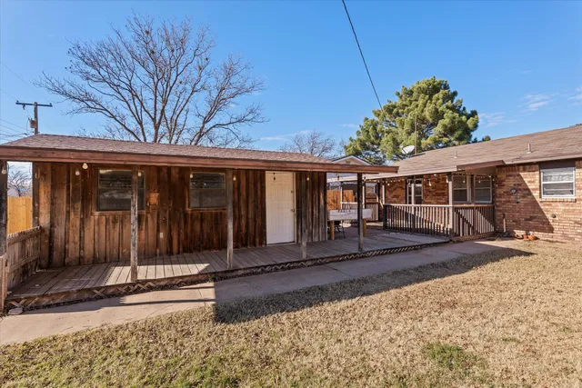 $150,000 | 406 Poplar Street, Levelland, TX 79336