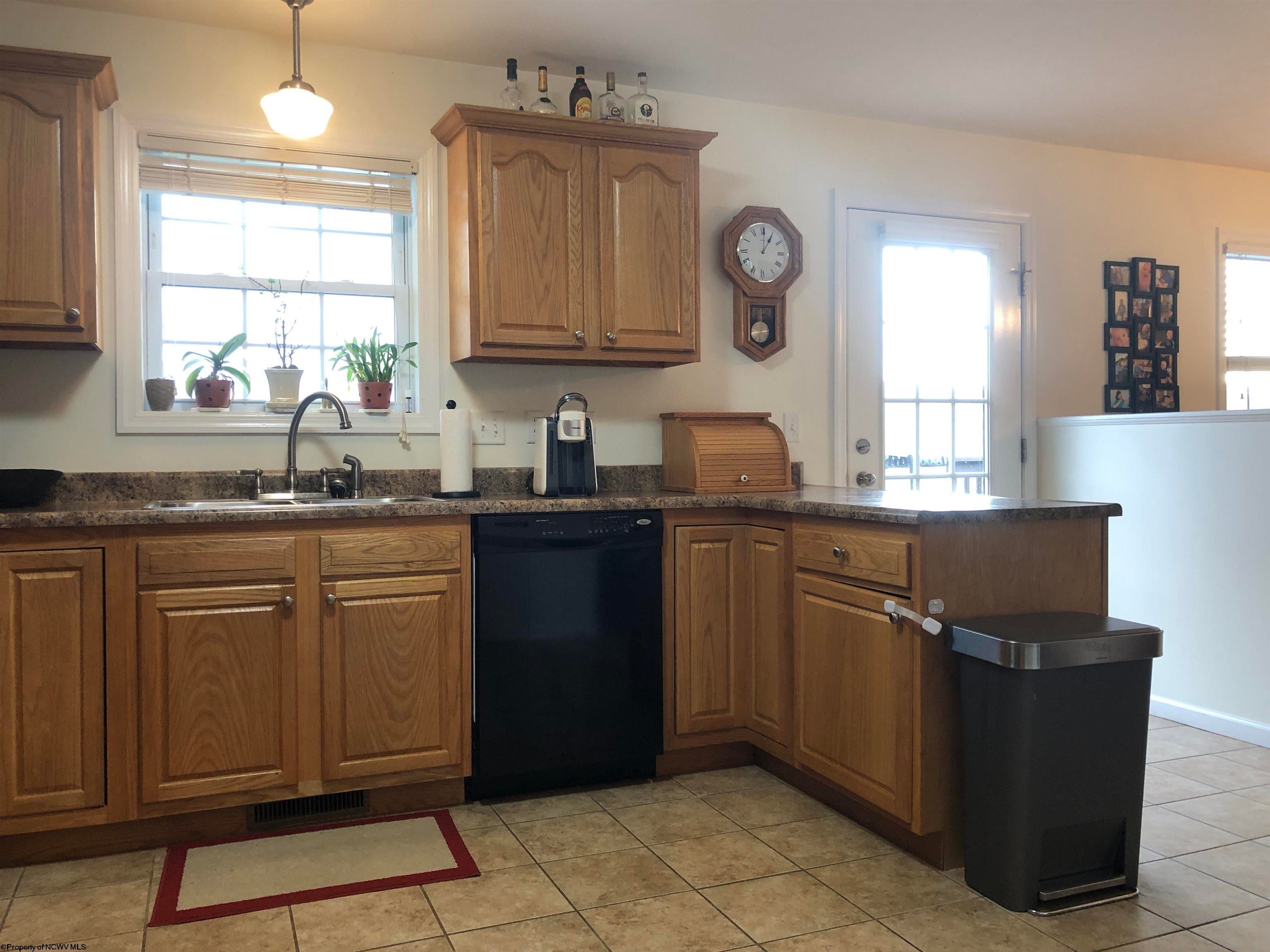 118 Summits Ridge Morgantown, WV 26508 - Photo 7 of 30 Gallery Image 7