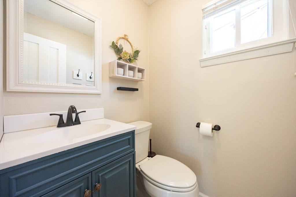 11 Wingate Road Holliston, MA 01746 - Photo 19 of 42