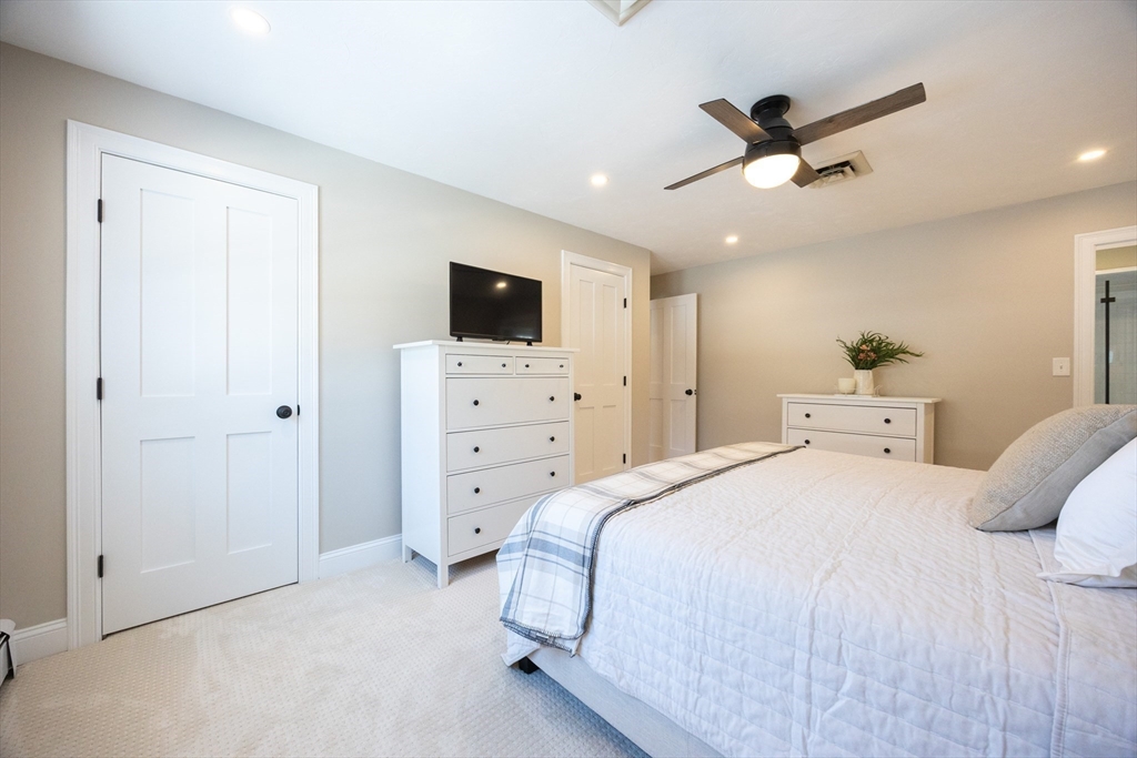 11 Wingate Road Holliston, MA 01746 - Photo 23 of 42