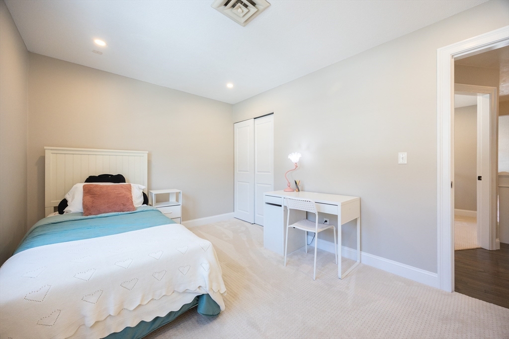 11 Wingate Road Holliston, MA 01746 - Photo 30 of 42