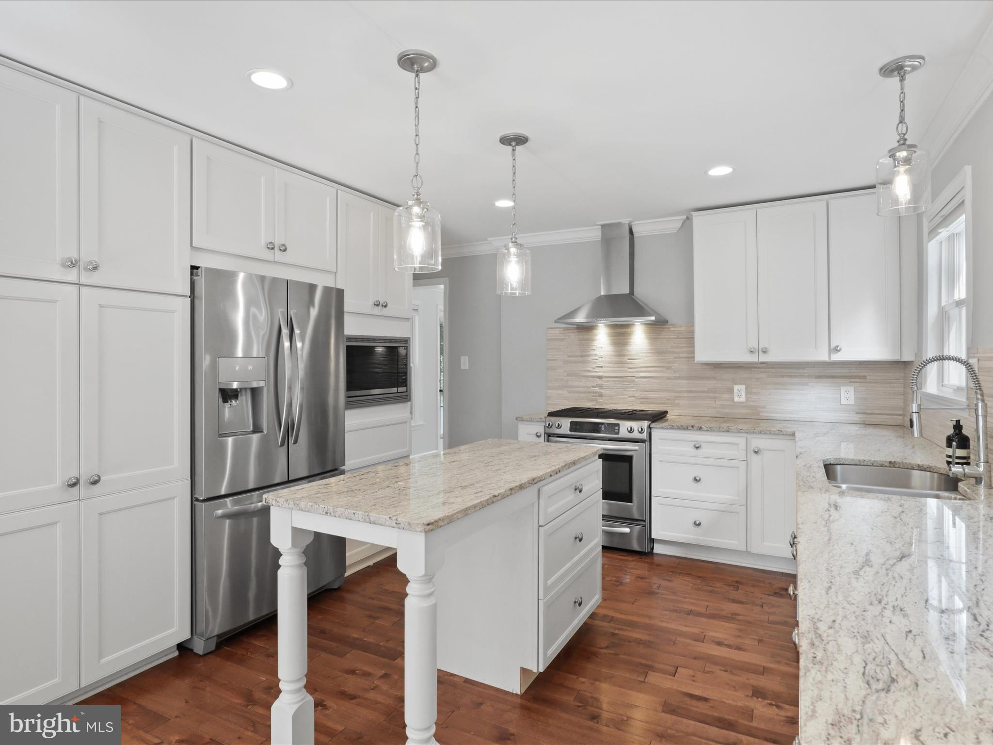 6612 Kerns Road Falls Church, VA 22042 - Photo 13 of 54 Kitchen