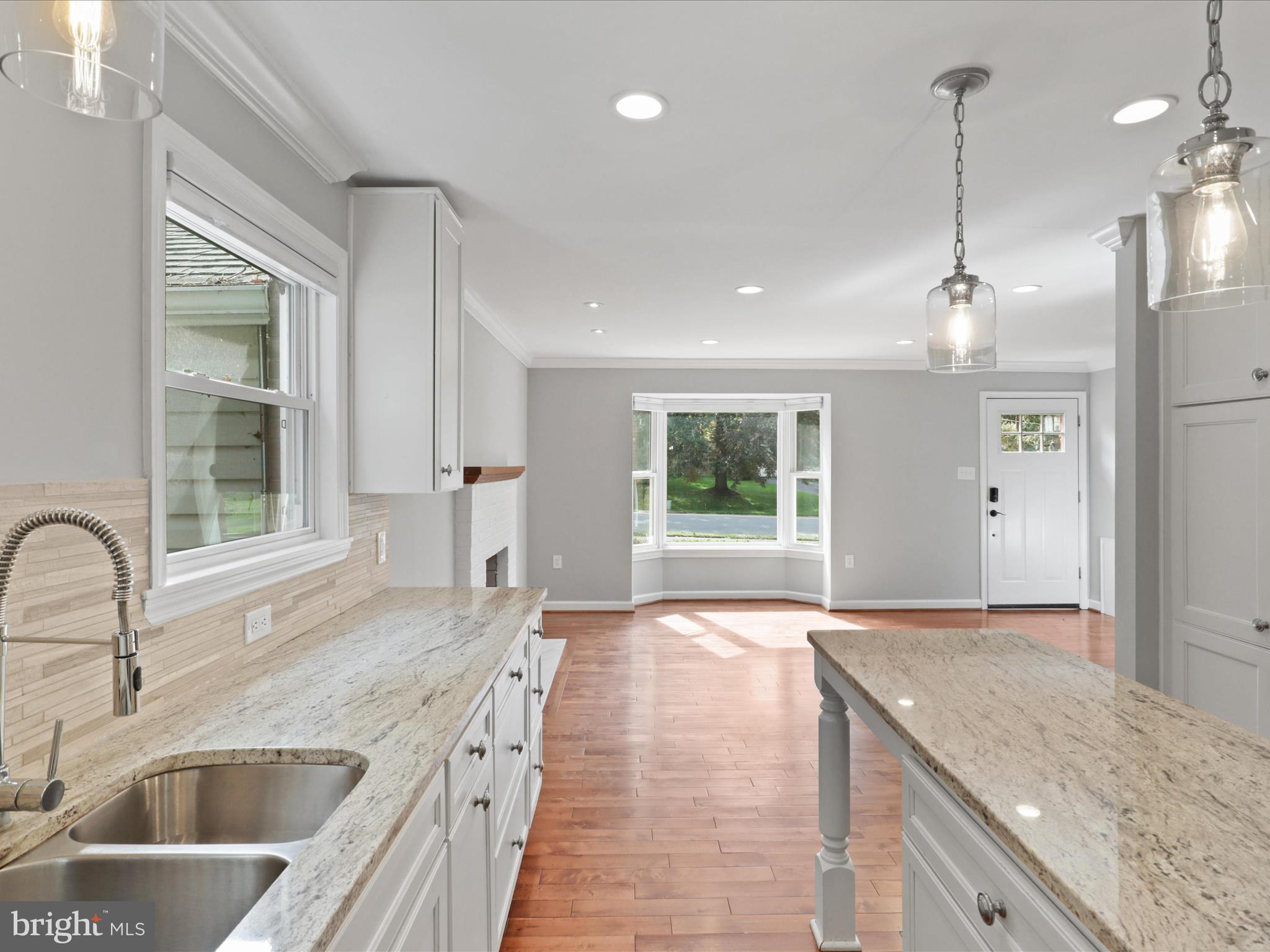6612 Kerns Road Falls Church, VA 22042 - Photo 15 of 54 Kitchen