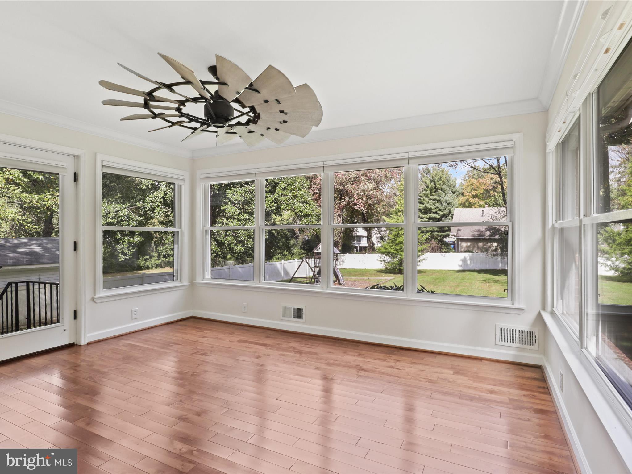 6612 Kerns Road Falls Church, VA 22042 - Photo 17 of 54 Sun Room