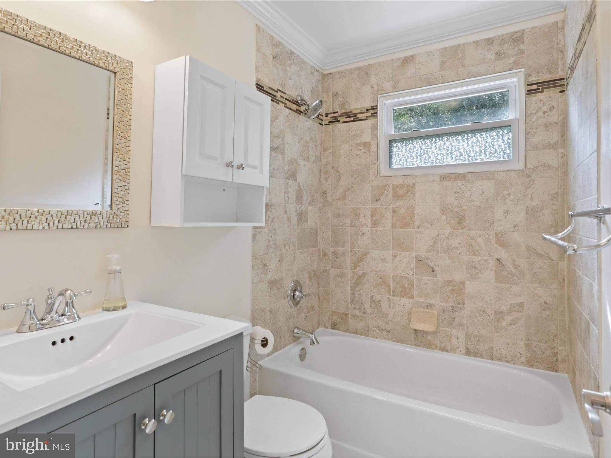 6612 Kerns Road Falls Church, VA 22042 - Photo 25 of 54 Ground Floor Full Bathroom