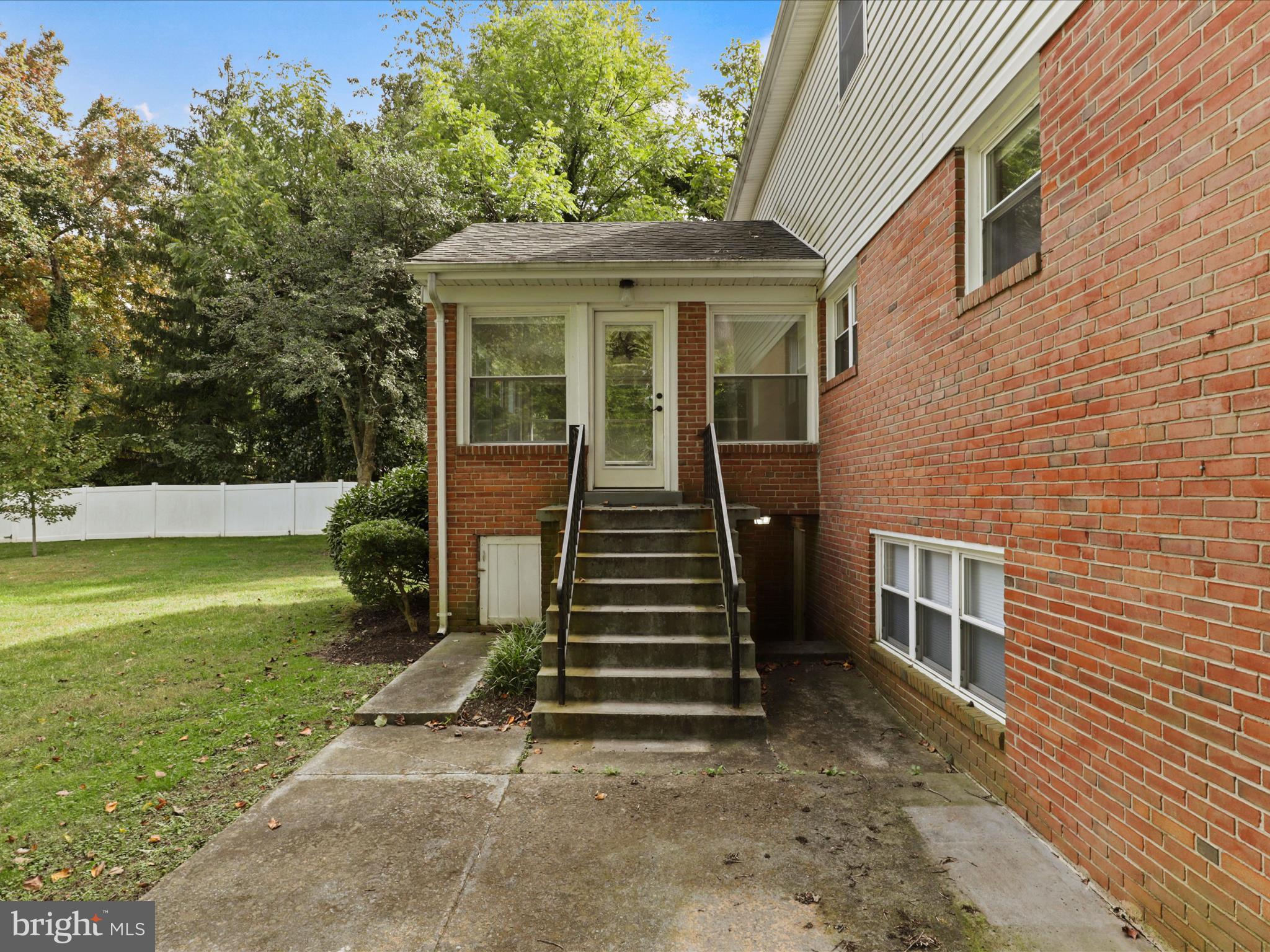 6612 Kerns Road Falls Church, VA 22042 - Photo 45 of 54 Backyard