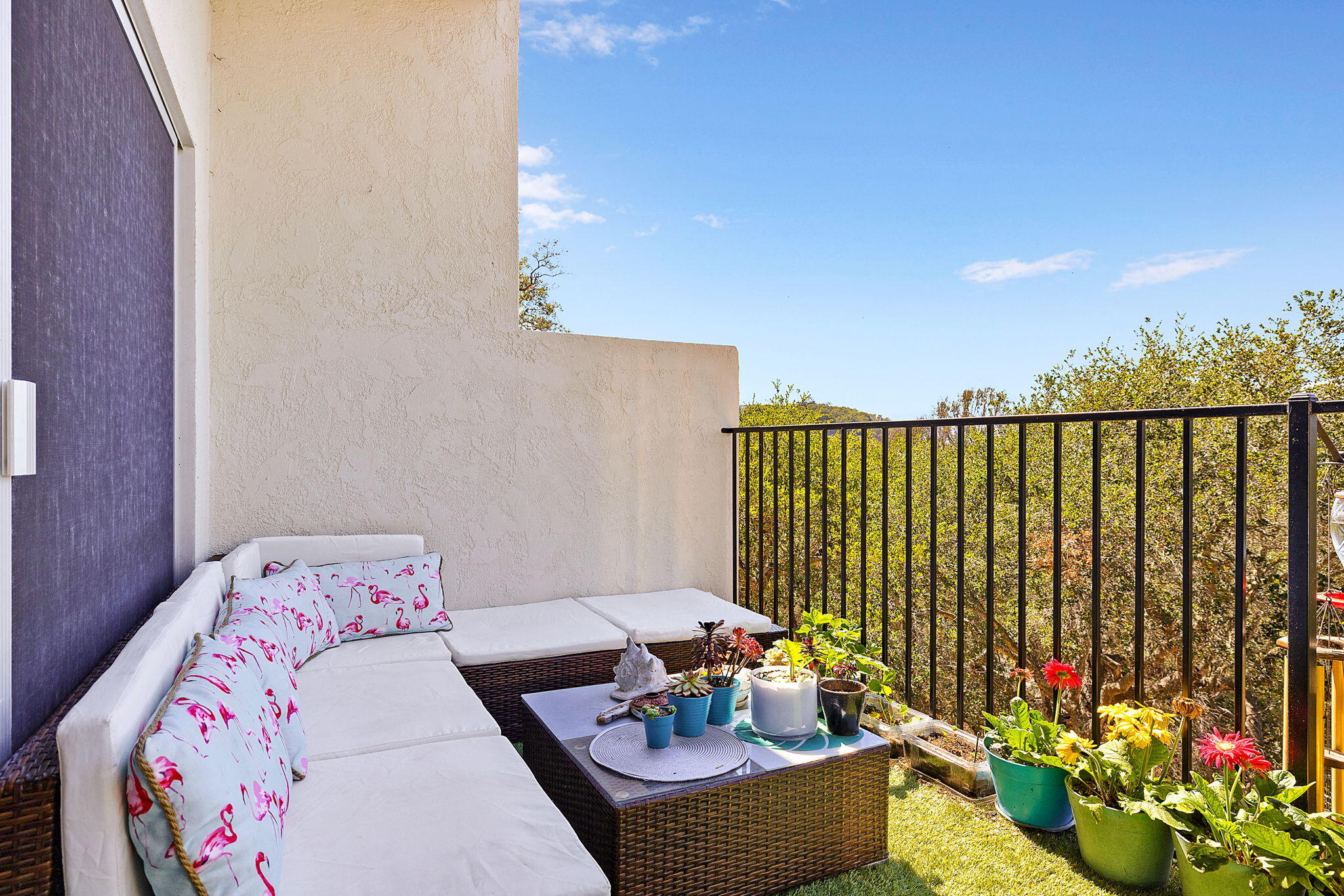 1054 Miramonte Drive, Unit 7 Santa Barbara, CA 93109 - Photo 13 of 29 11-web-or-mls-UpmarketMedia_1054Miramont