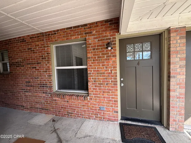 $995 | 149 North Highway 22 A, Unit 4, Panama City, FL 32404