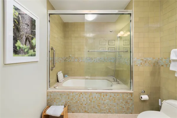 $1,950,000 | 341 Thames Street, Unit S104, Bristol, RI 02809