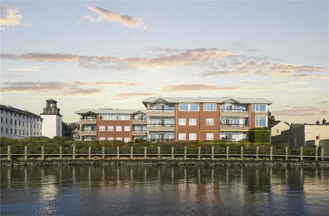 $1,950,000 | 341 Thames Street, Unit S104, Bristol, RI 02809