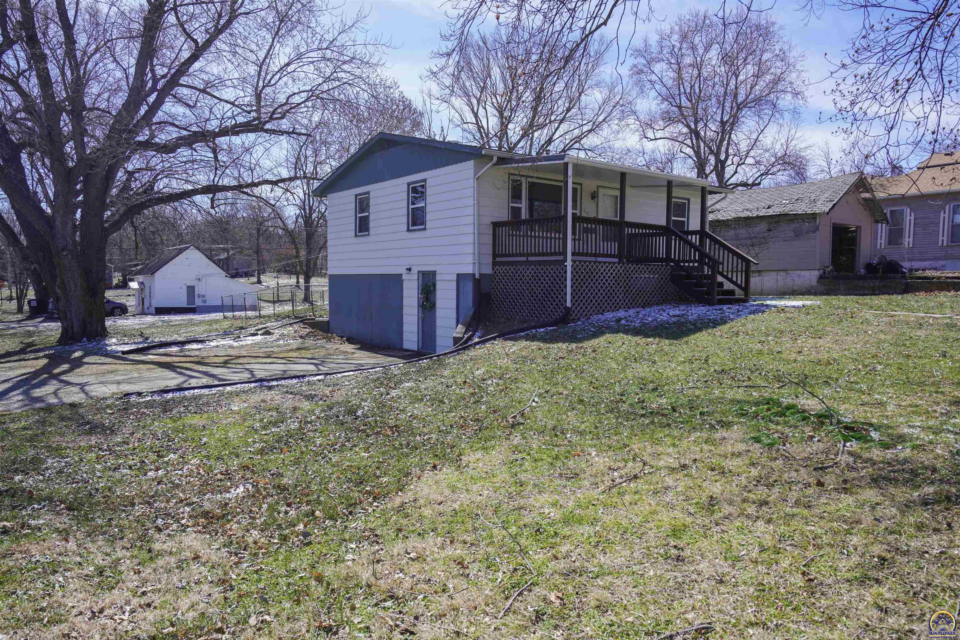 347 East 9th Street Horton, KS 66439 - Photo 2 of 25