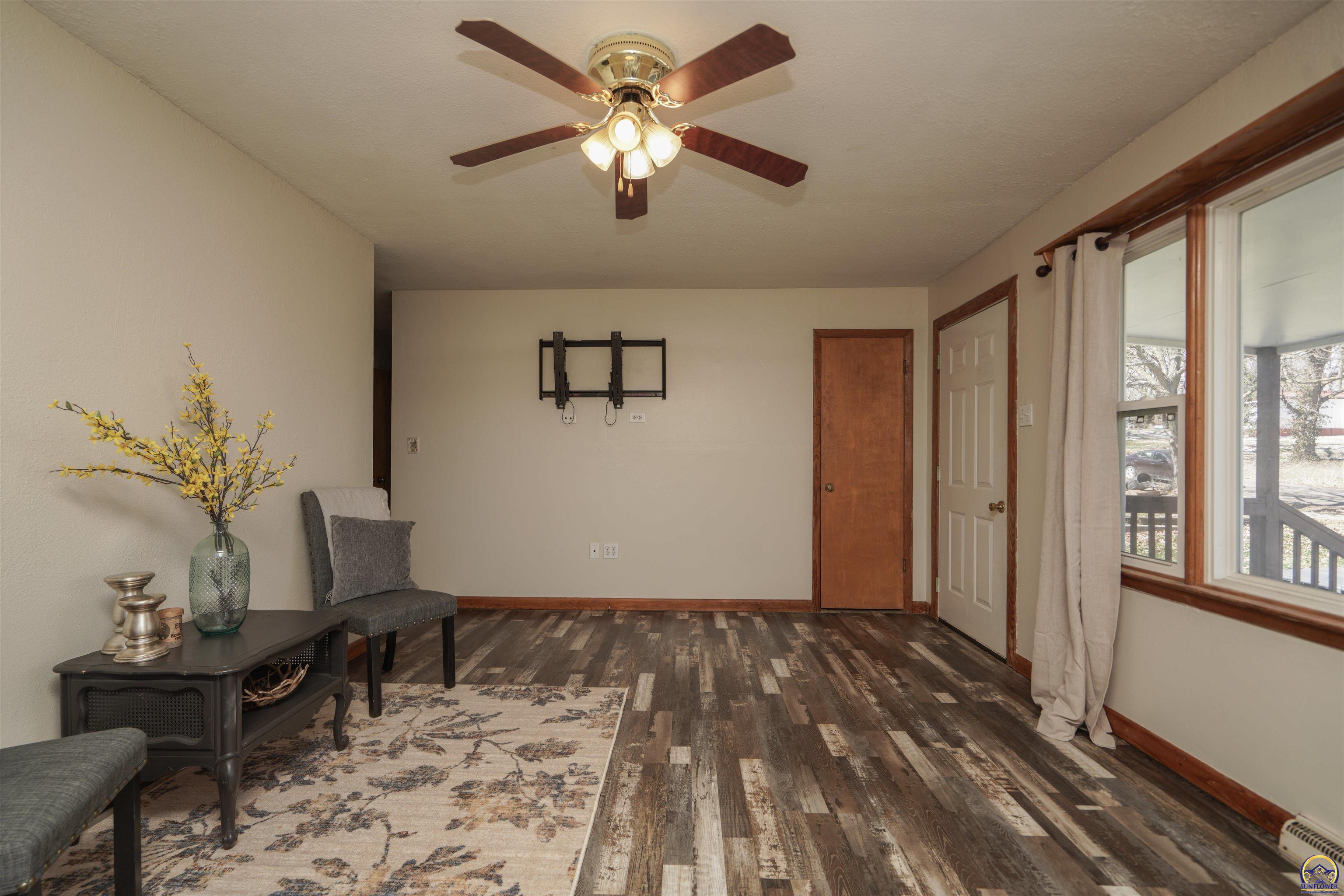 347 East 9th Street Horton, KS 66439 - Photo 6 of 25