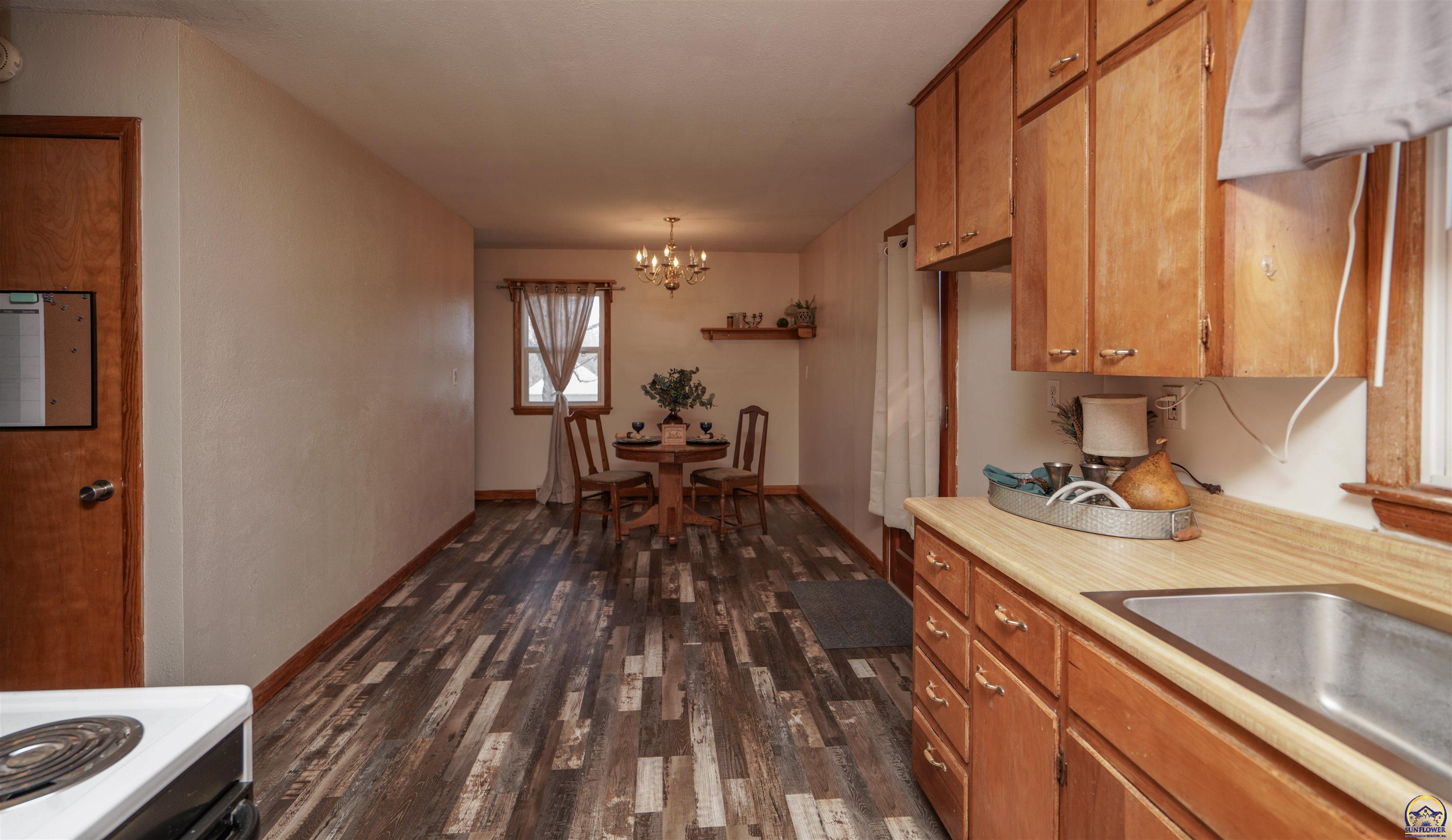 347 East 9th Street Horton, KS 66439 - Photo 7 of 25