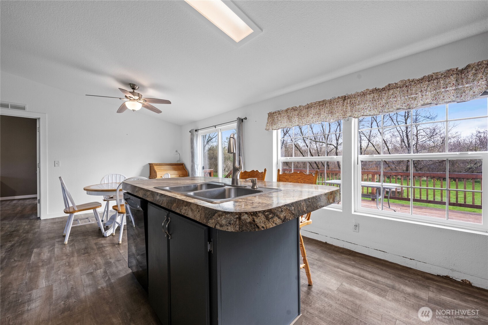 5206 Sandridge Road Long Beach, WA 98631 - Photo 13 of 34