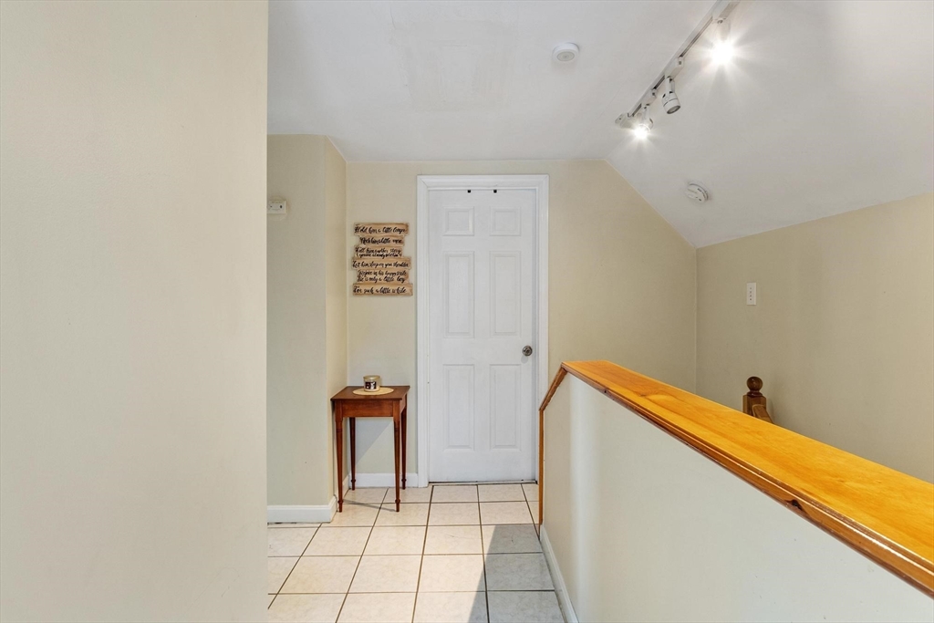 77 Mack Road Fitchburg, MA 01420 - Photo 27 of 34