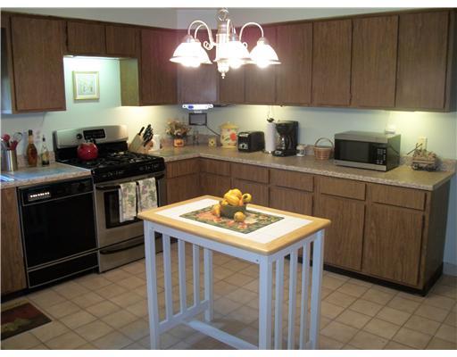 1011 Hoffmeyer Road Carnegie, PA 15106 - Photo 2 of 12 Kitchen.