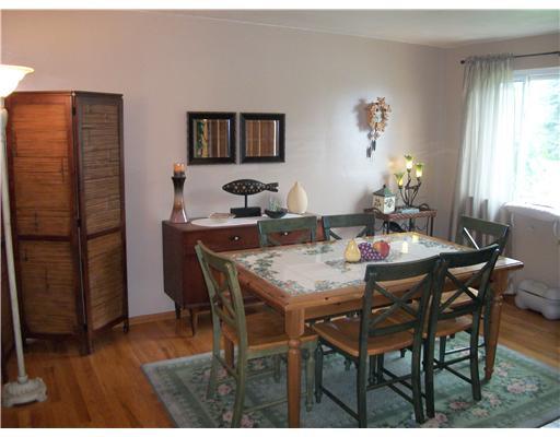 1011 Hoffmeyer Road Carnegie, PA 15106 - Photo 4 of 12 Dining Room.