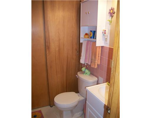 1011 Hoffmeyer Road Carnegie, PA 15106 - Photo 9 of 12 Full Bath.