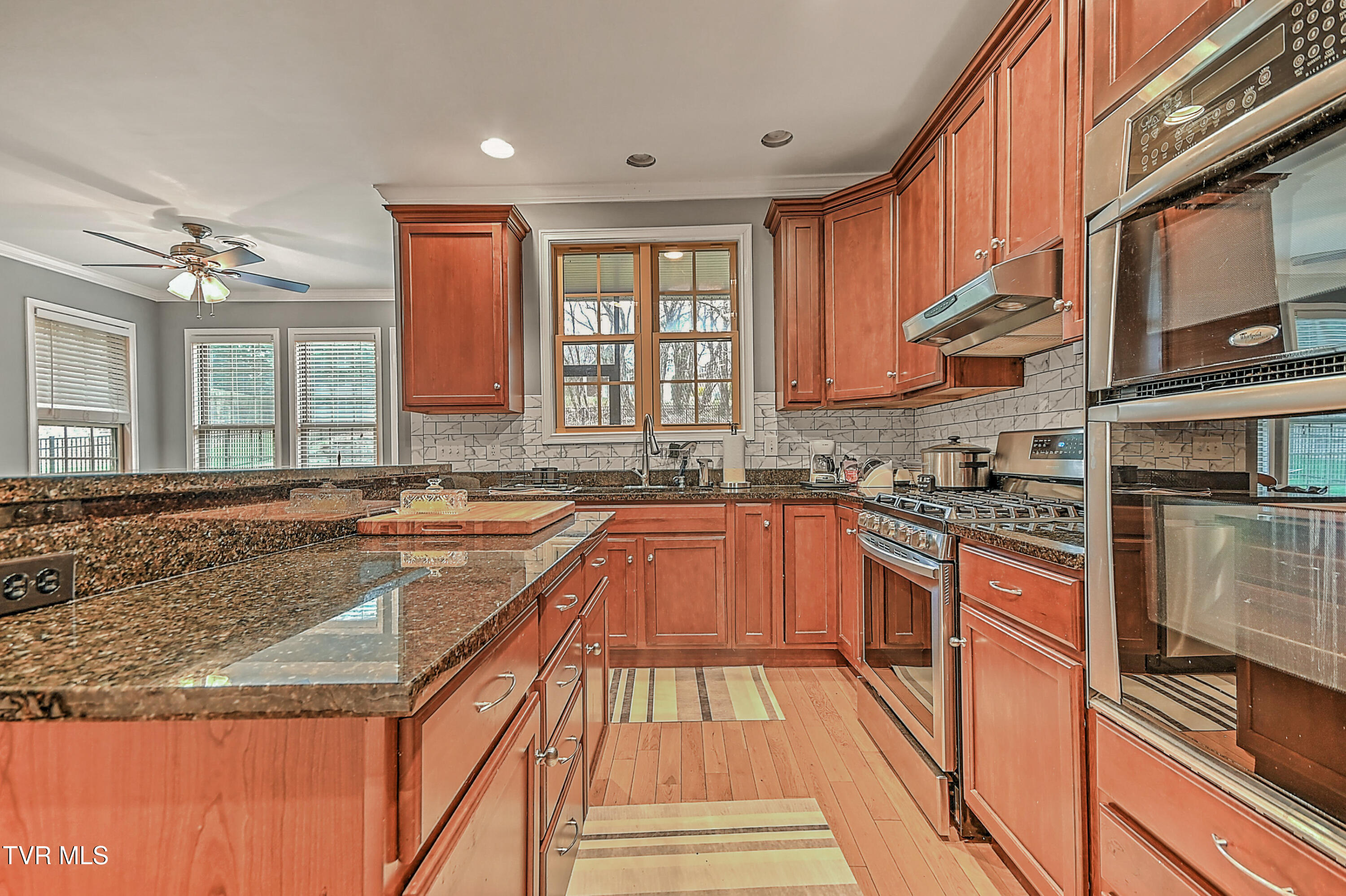 282 Dublin Road Johnson City, TN 37615 - Photo 38 of 49 282 Dublin SM-39