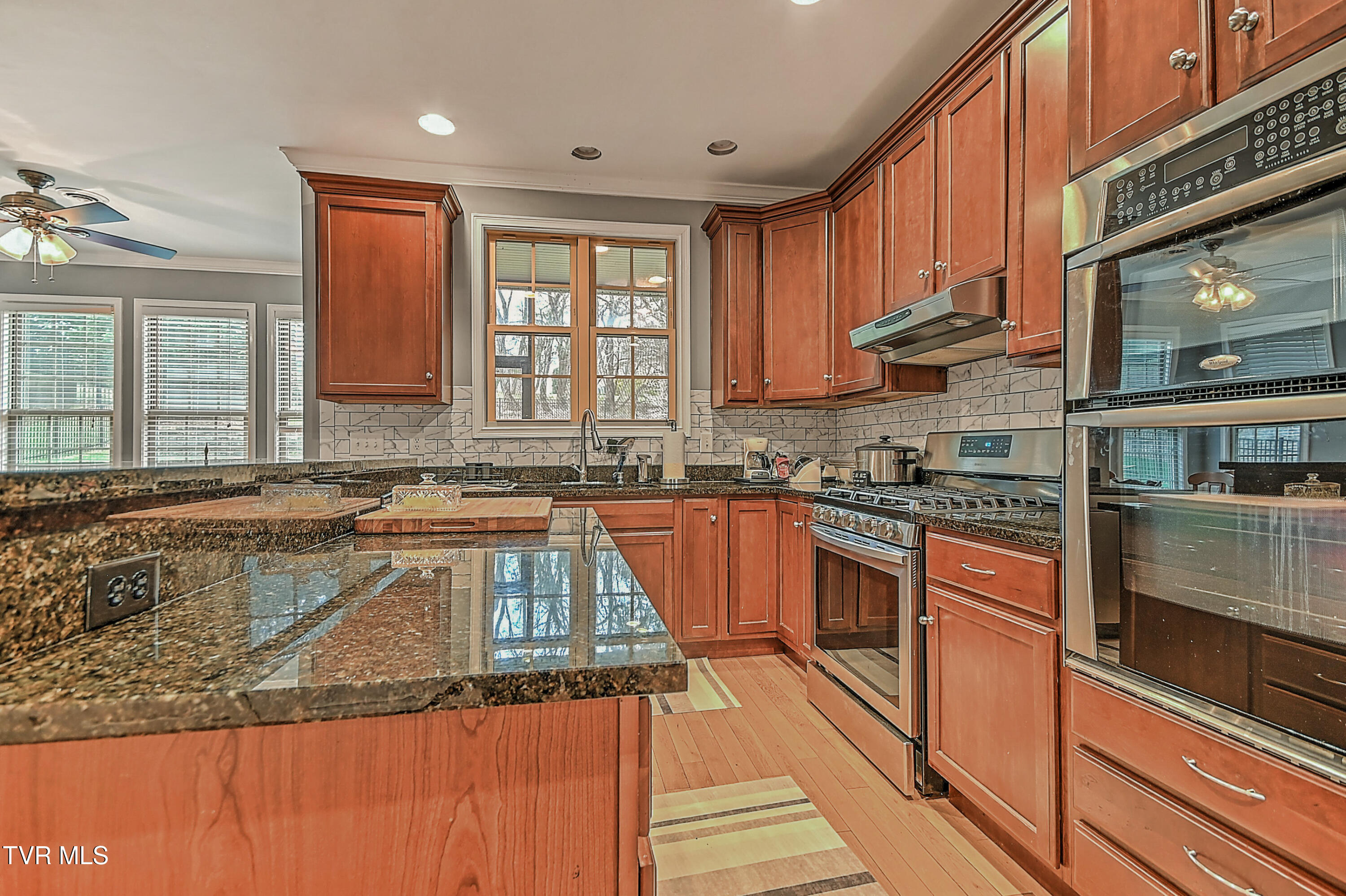 282 Dublin Road Johnson City, TN 37615 - Photo 39 of 49 282 Dublin SM-40