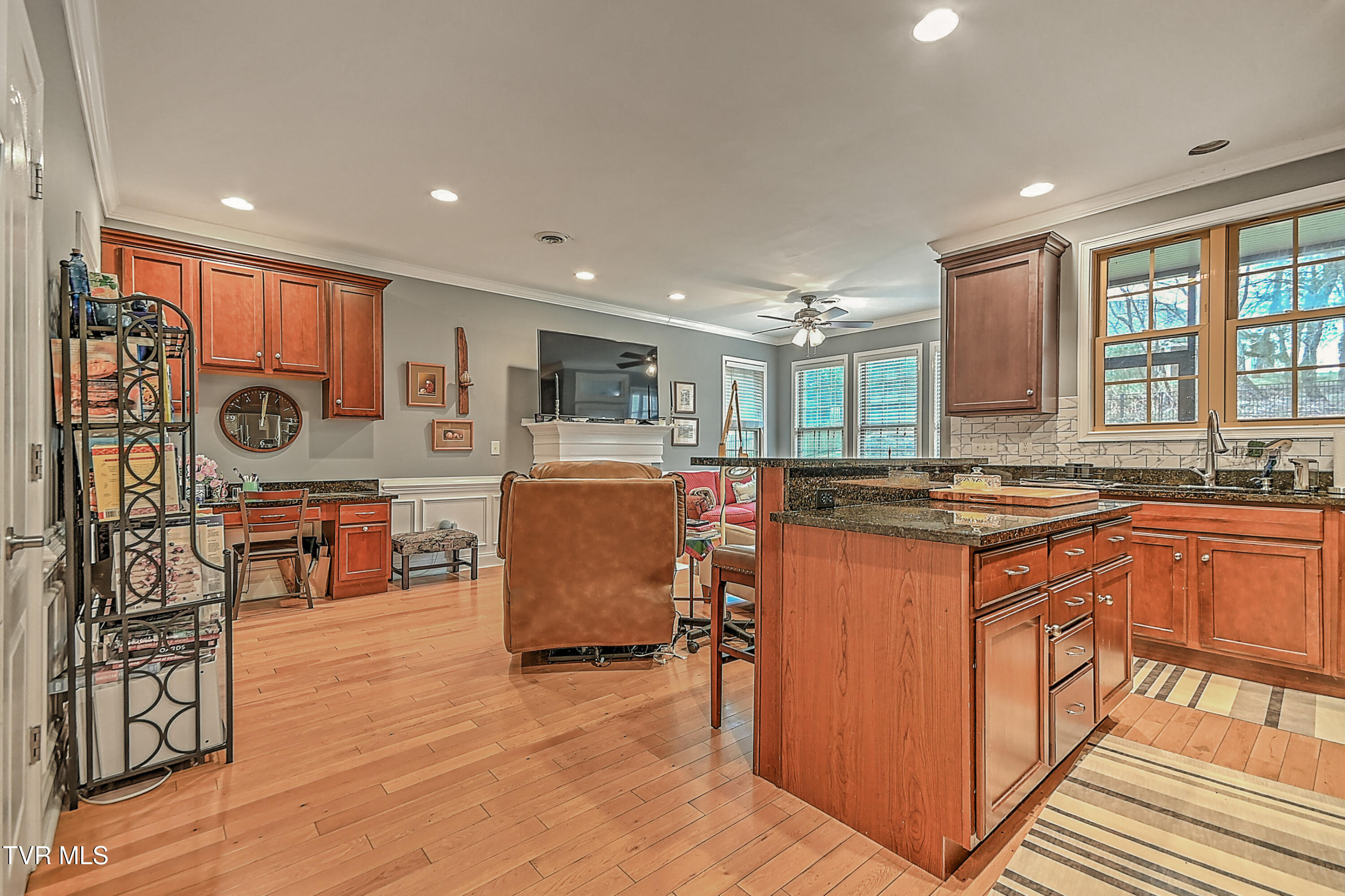 282 Dublin Road Johnson City, TN 37615 - Photo 40 of 49 282 Dublin SM-41