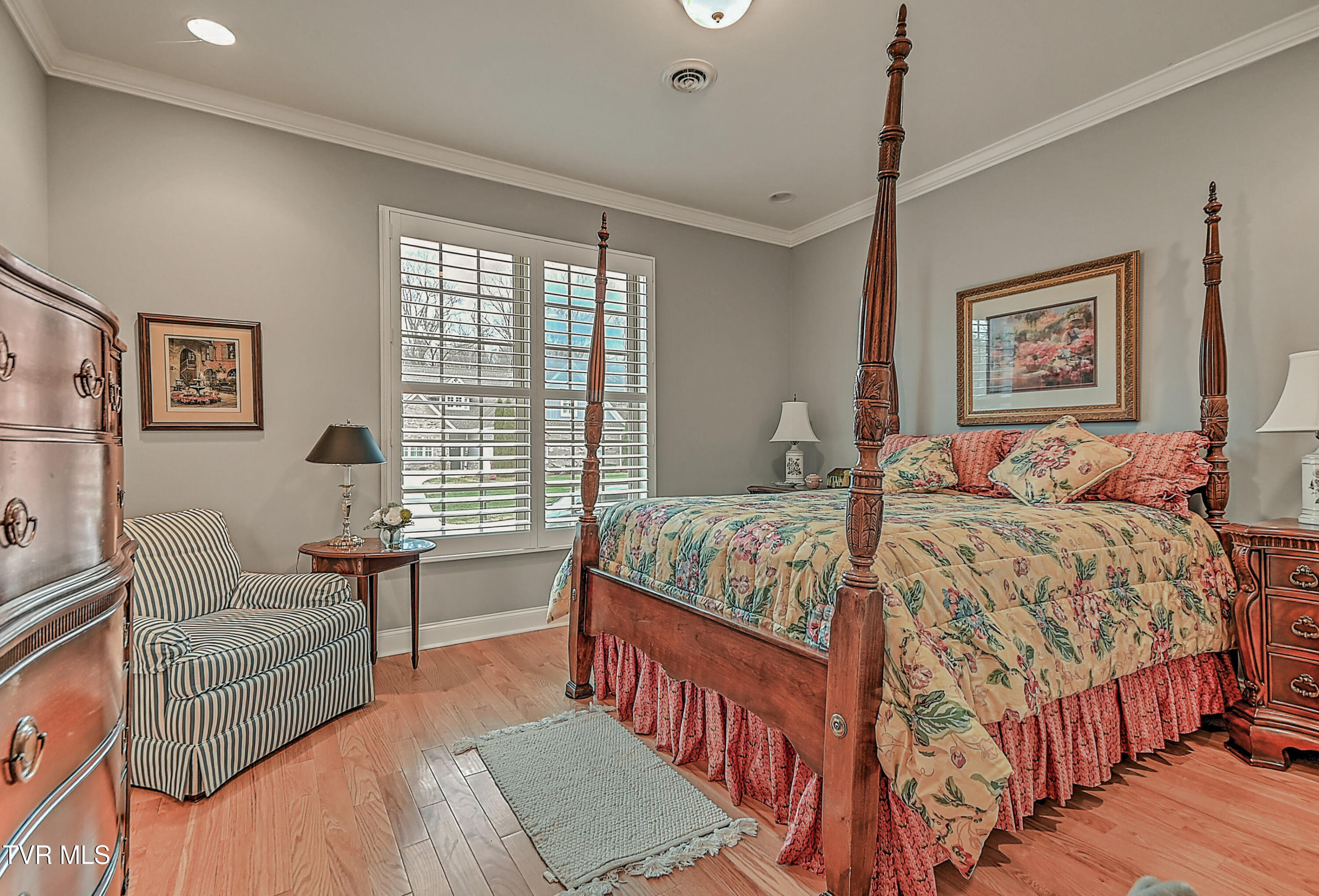 282 Dublin Road Johnson City, TN 37615 - Photo 4 of 49 282 Dublin SM-5