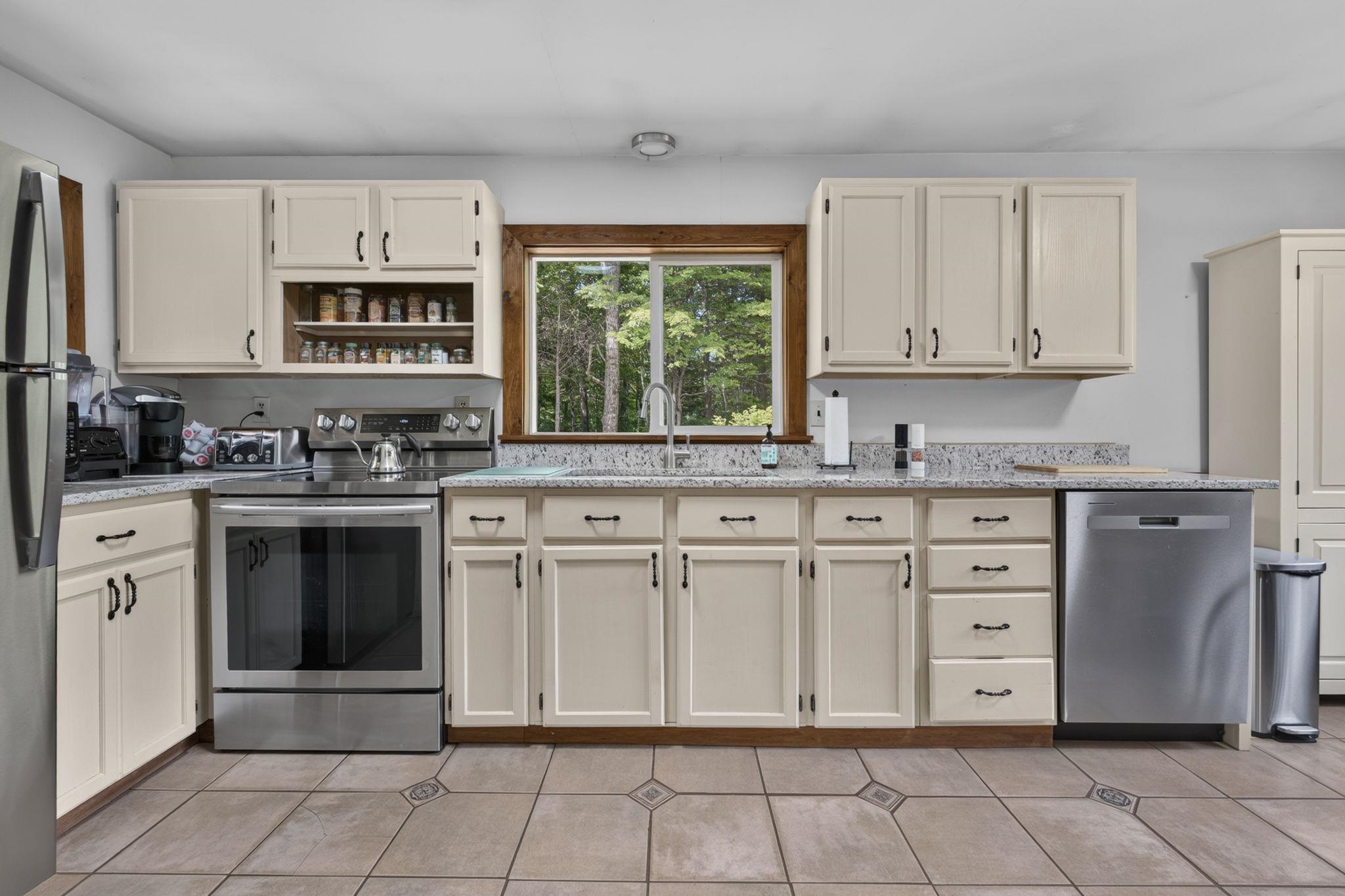 363 Keene Road Antrim, NH 03440 - Photo 15 of 60 Gallery Image 15
