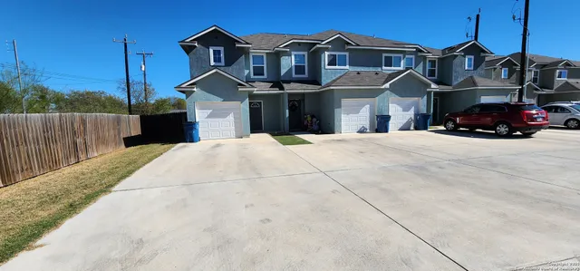 $1,300 | 16930 Spirit Brook, Unit 2, Selma, TX 78154