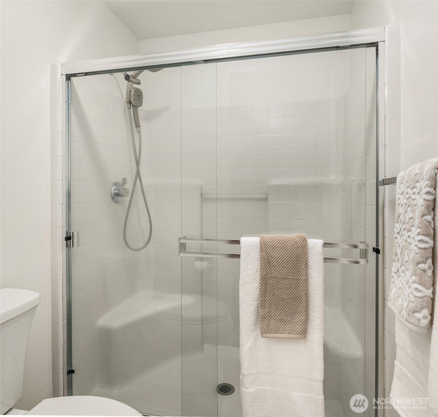 3701 Northeast 6th Street Renton, WA 98056 - Photo 20 of 26 Gallery Image 20