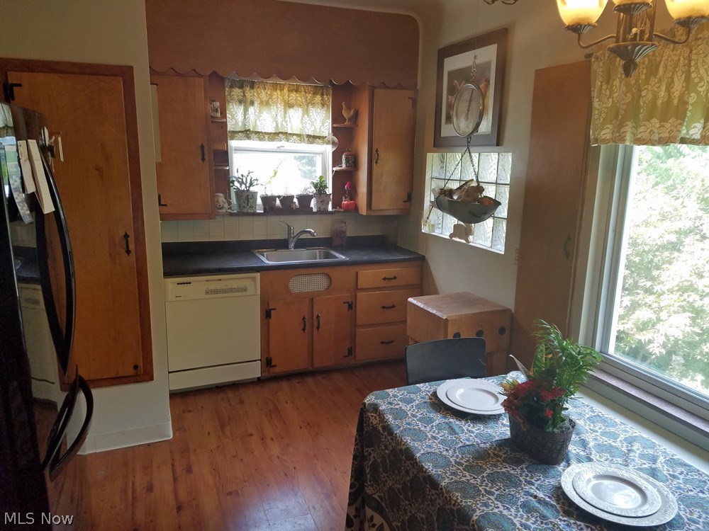 13230 Sprague Road Cleveland, OH 44130 - Photo 3 of 17