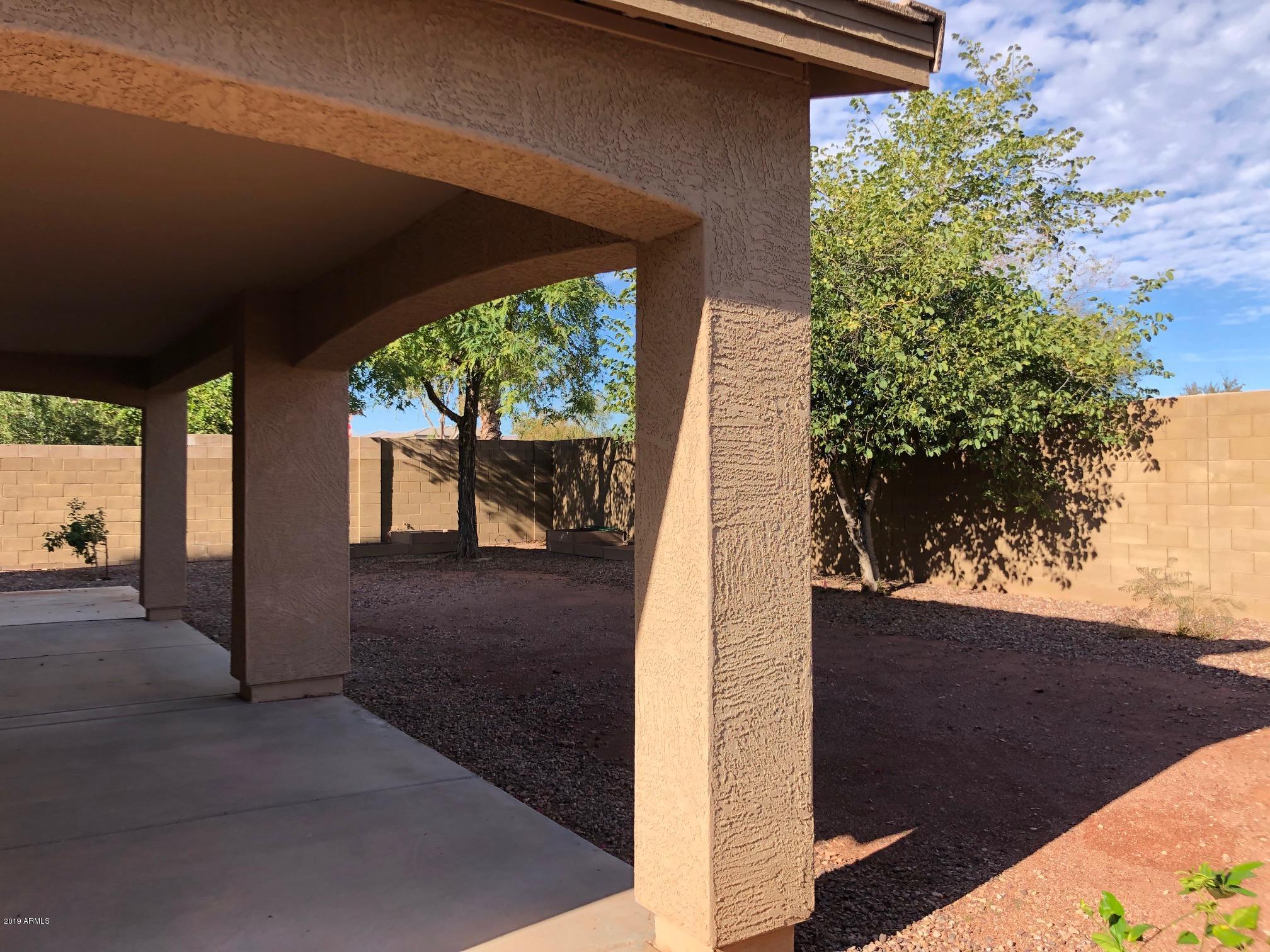 25879 North Sandstone Way Surprise, AZ 85387 - Photo 7 of 18 IMG_0461
