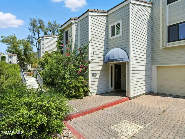 $895,000 | 1206 South Westlake Boulevard, Unit D, Westlake Village, CA 91361