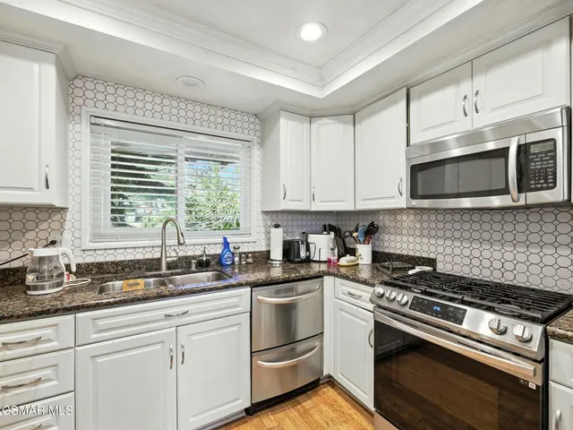 $895,000 | 1206 South Westlake Boulevard, Unit D, Westlake Village, CA 91361