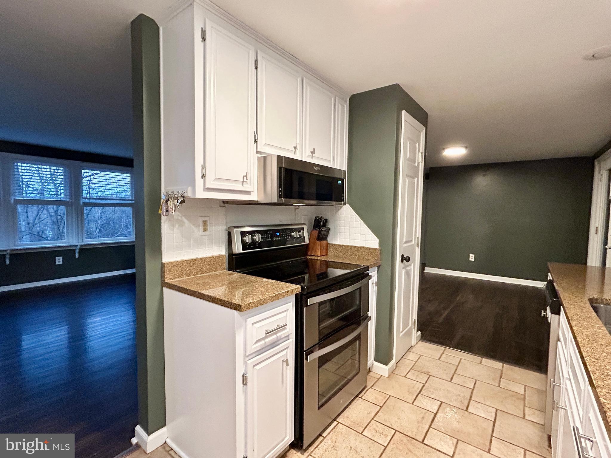 118 Roller Coaster Road Harpers Ferry, WV 25425 - Photo 21 of 56 Kitchen.