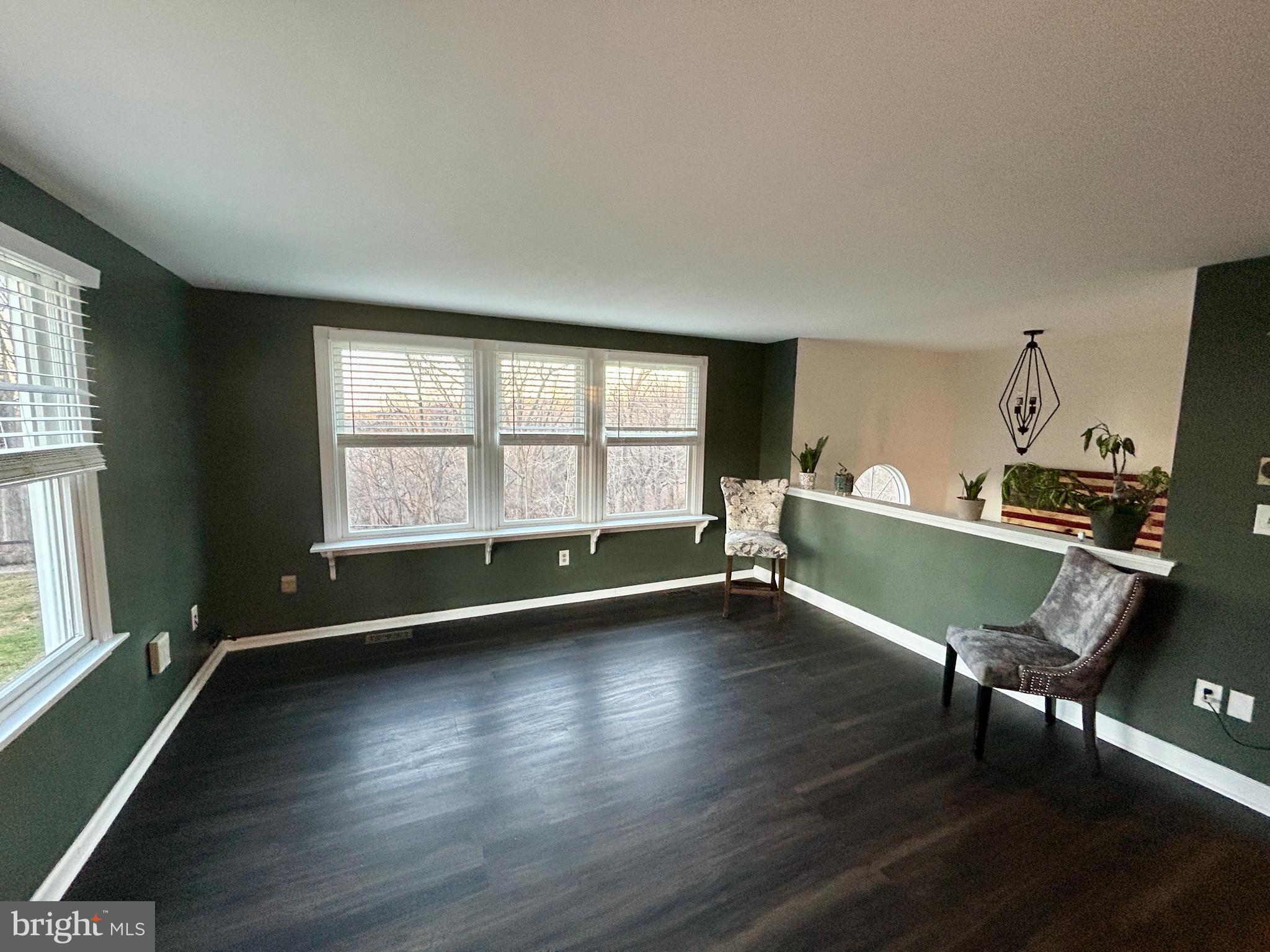 118 Roller Coaster Road Harpers Ferry, WV 25425 - Photo 22 of 56 Living room.