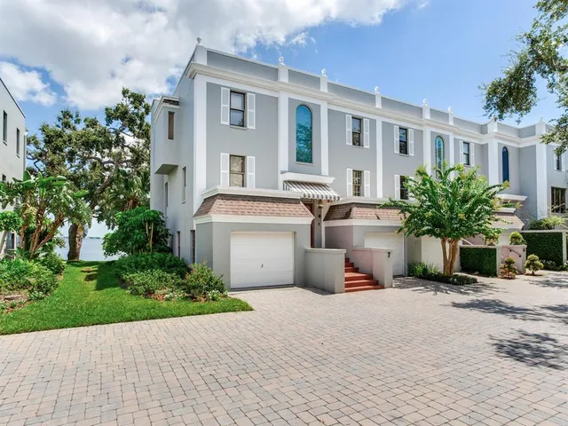 $2,399,000 | 5010 Bayshore Boulevard, Unit 7, Tampa, FL 33611