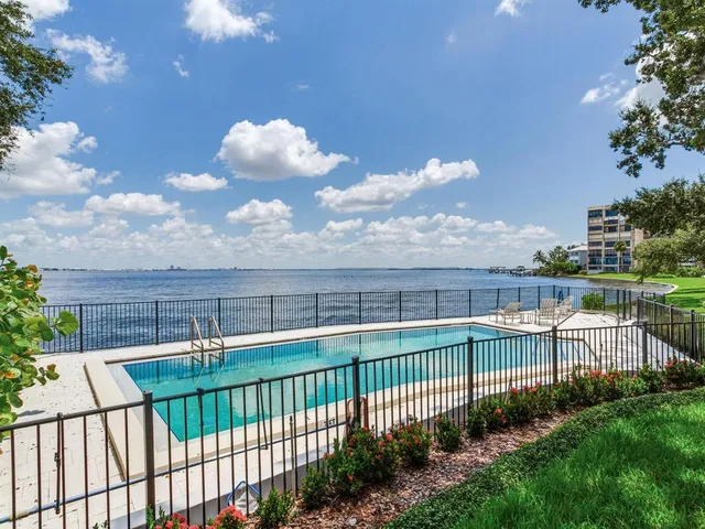 $2,399,000 | 5010 Bayshore Boulevard, Unit 7, Tampa, FL 33611