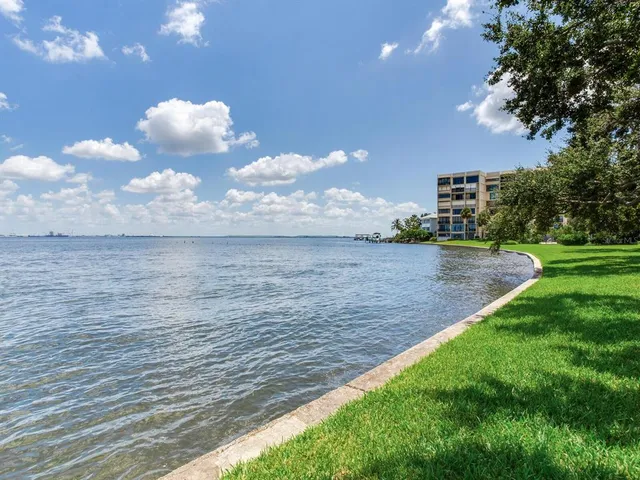 $2,399,000 | 5010 Bayshore Boulevard, Unit 7, Tampa, FL 33611