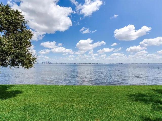$2,399,000 | 5010 Bayshore Boulevard, Unit 7, Tampa, FL 33611