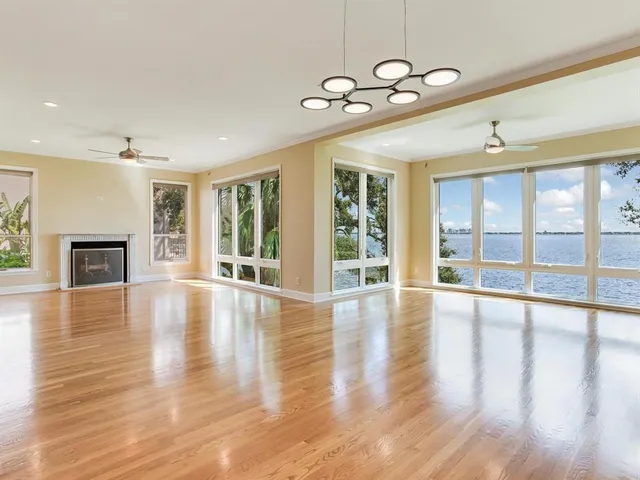 $2,399,000 | 5010 Bayshore Boulevard, Unit 7, Tampa, FL 33611