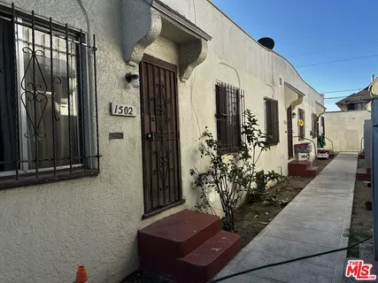 $850,000 | 1502 West 62nd Street, Los Angeles, CA 90047