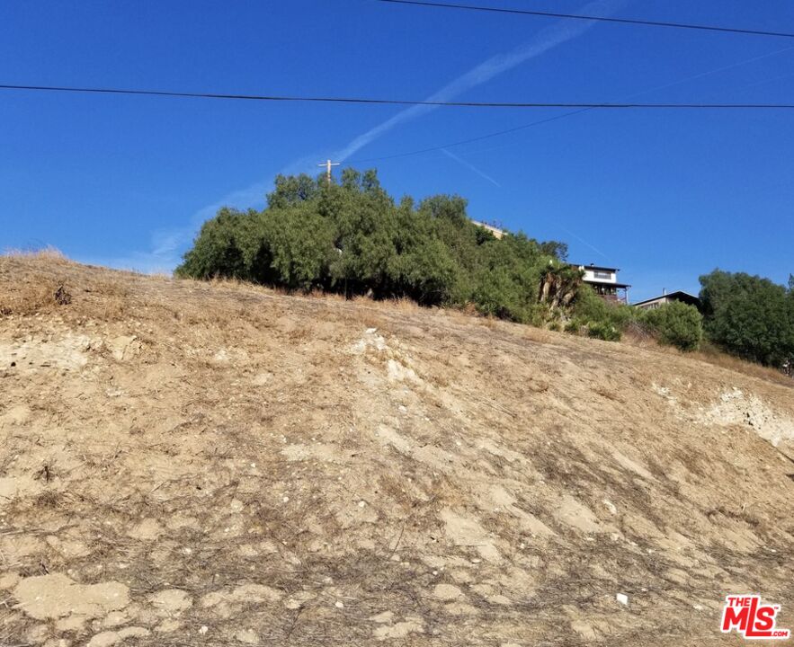 0 El Rosa Drive Los Angeles, CA 90065 - Photo 2 of 6 a view of a dry yard with wooden fence