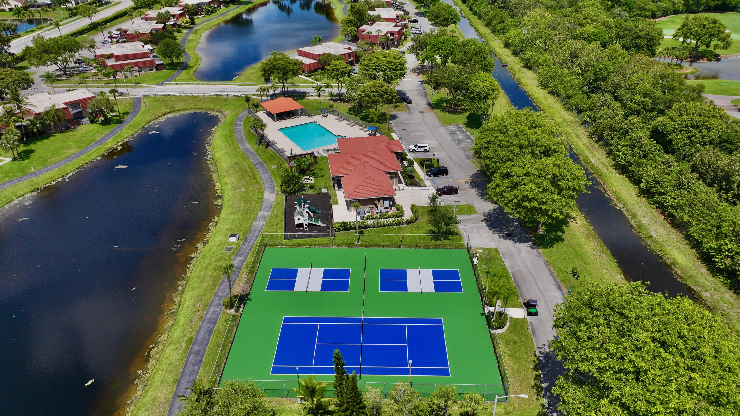 8543 Boca Rio Drive Boca Raton, FL 33433 - Photo 30 of 32 dji_fly_20250522_114708_0110_17479292275